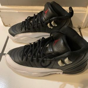 Jordan retro12 size 4Y